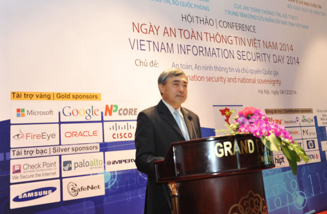 Thứ trưởng Bộ TT&TT Nguyễn Minh Hồng phát biểu chào mừng Hội thảo
