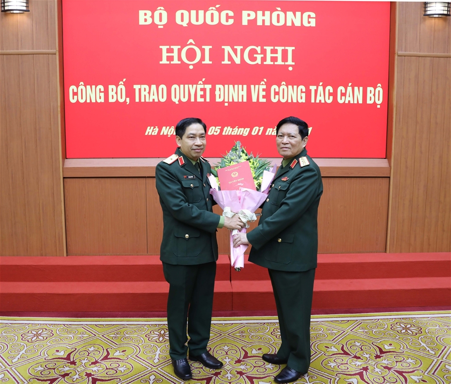 Thăng quân hàm Thiếu tướng cho Trưởng ban Ban Cơ yếu Chính phủ Vũ Ngọc Thiềm