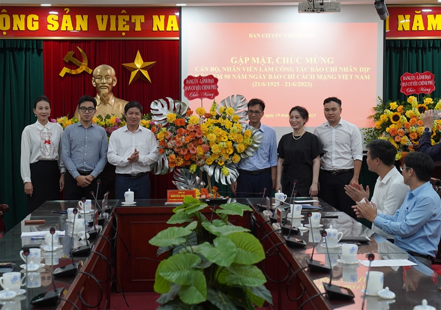 Lãnh đạo Ban Cơ yếu Chính phủ chúc mừng ngày Báo chí Cách mạng Việt Nam