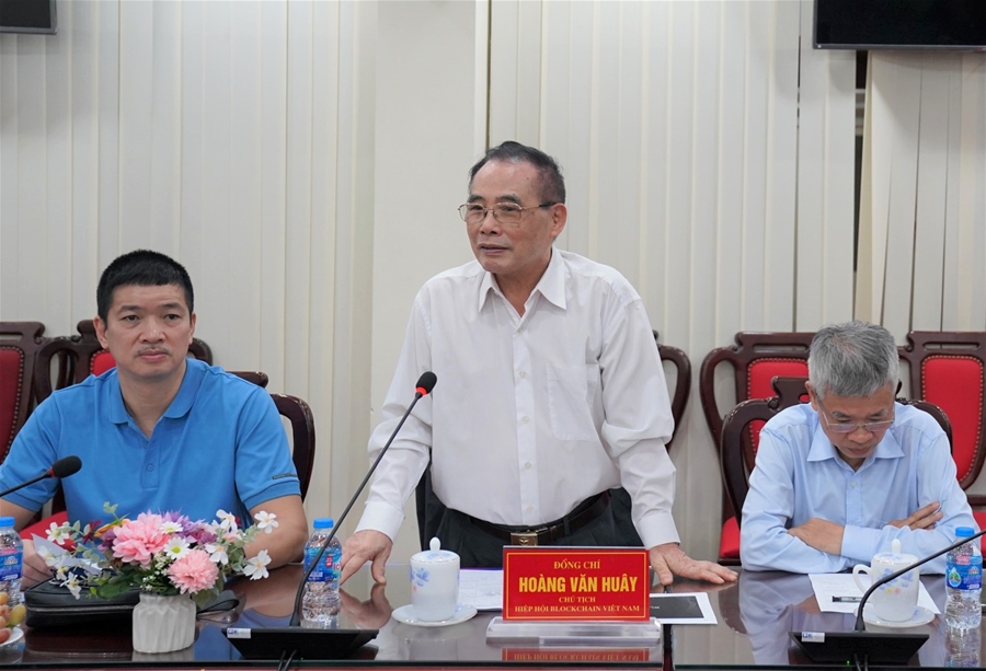 Lãnh đạo Ban Cơ yếu Chính phủ làm việc với Hiệp hội Blockchain Việt Nam