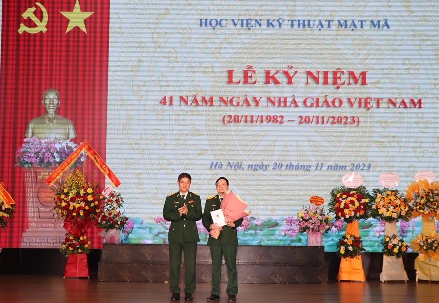 Học viện Kỹ thuật mật mã tổ chức Lễ kỷ niệm 41 năm ngày Nhà giáo Việt Nam
