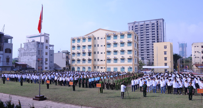 Các Học viên, sinh viên Học viện KTMM tham dự Lễ Khai giảng năm học 2013-2014