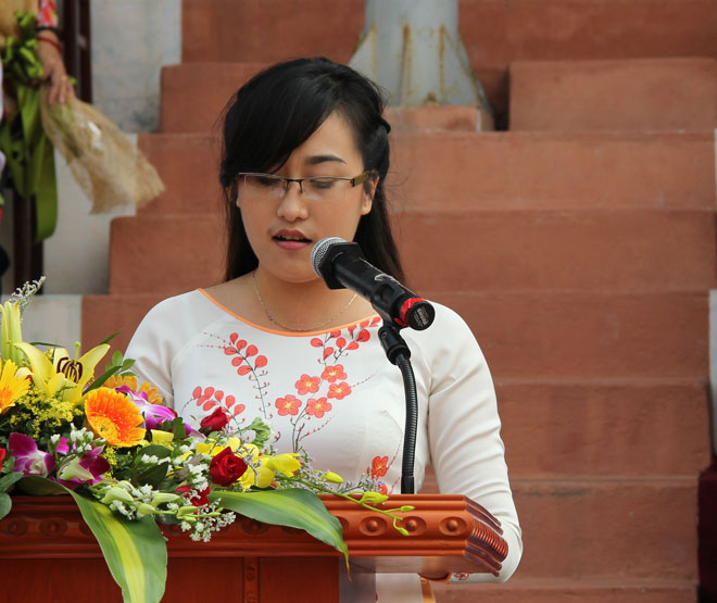Sinh viên Trần Ngọc Mai, tốt nghiệp xuất sắc khóa 2009 - 2013 Kỹ sư ATTT của Học viện phát biểu cảm nghĩ tại buổi Lễ
