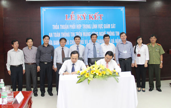 Lễ ký kết thỏa thuận trong lĩnh vực Giám sát an toàn thông tin trên mạng CNTT giữa Ban Cơ yếu Chính phủ và UBND TP Đà Nẵng