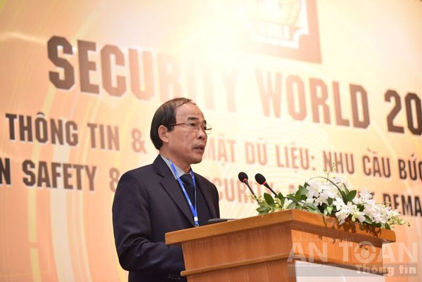 Trung tướng Trần Đăng Yến,Phó Tổng Cục trưởng Tổng Cục An ninh, Bộ Công an phát biểu khai mạc Hội thảo