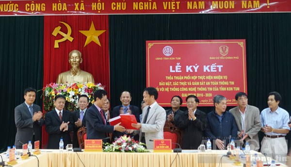 Ban Cơ yếu Chính phủ và UBND tỉnh Kon Tum ký kết thỏa thuận phối hợp bảo mật, an toàn thông tin giai đoạn 2016 - 2020